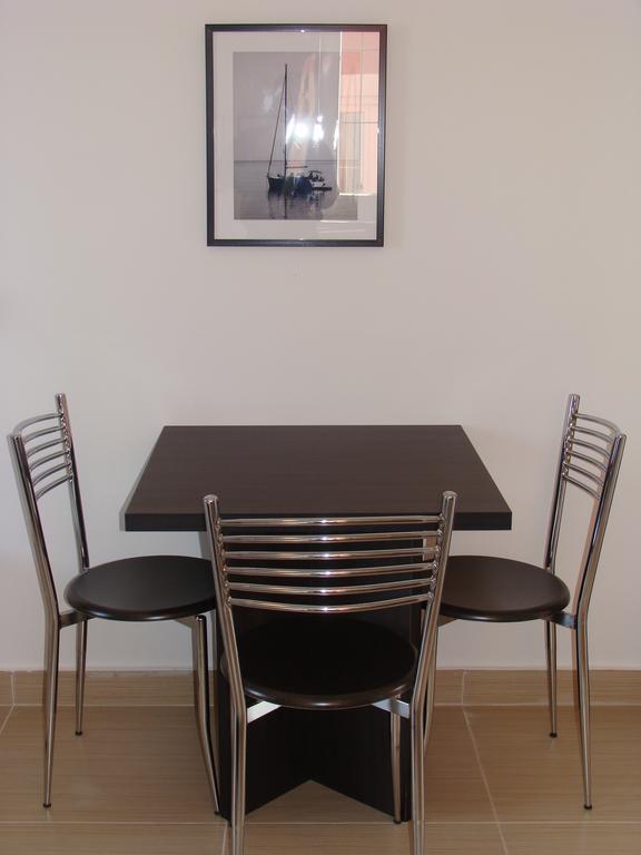 Alessandra Apartments Sveti Stefan Oda fotoğraf