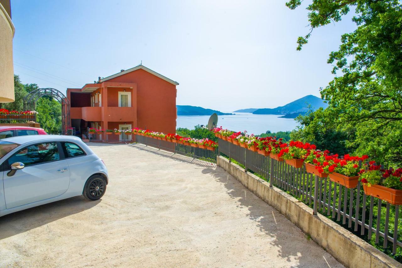 Alessandra Apartments Sveti Stefan Dış mekan fotoğraf