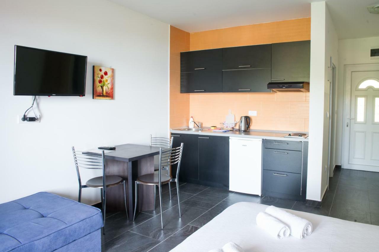 Alessandra Apartments Sveti Stefan Dış mekan fotoğraf